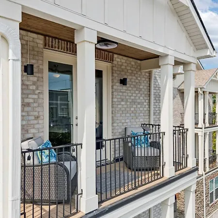 Friends In Skyline Places, 10 Min To Broadway, Perfect For Groups * Nashville