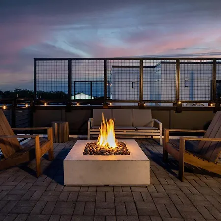 8br Rooftops With Hot Tub Fire Pit Skyline Views Holiday home