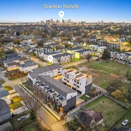 Private With Rooftop Game Near Downtown * Nashville