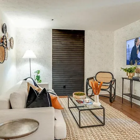 Boho West - West End - 3 Mins To Broadway Holiday home Nashville