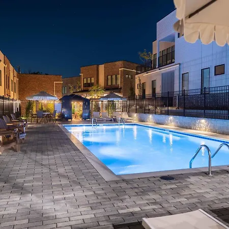 Wellness Retreat | Sauna, Cold Plunge, Heated Pool * Nashville