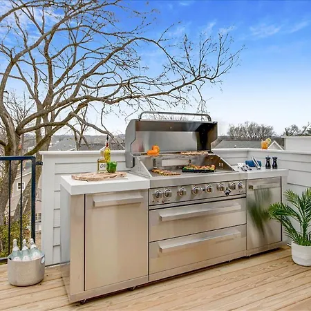 Holiday home 3 Townhomes Hot Tub & Rooftop Decks Nashville