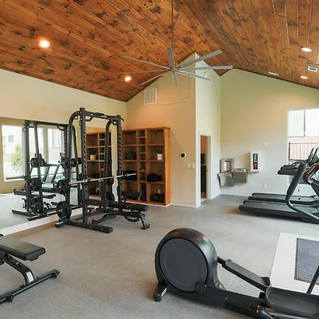 Modern Comfort | Pool, Fitness & Firepit Holiday home