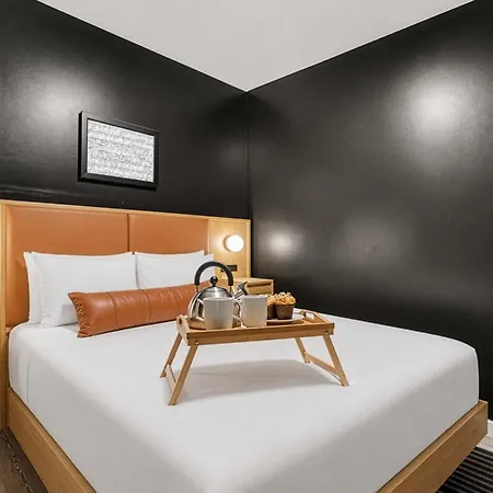 Holiday home Noir - Pool & Gym - Mins To Broadway Nashville