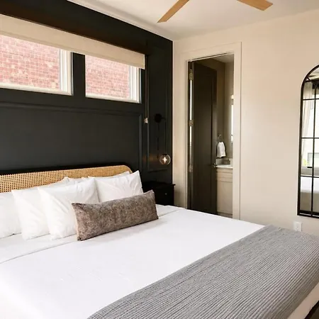 Modern Comfort | Secure + Pool & Sauna Holiday home Nashville