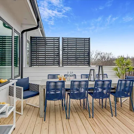 Holiday home 3 Townhomes Hot Tub & Rooftop Decks Nashville