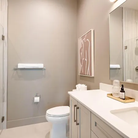 Holiday home Heated Pool + Hot Tub + Sauna • 7 Min To Broadway Nashville