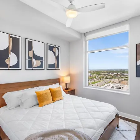 Music For 2 Gulch, Pool & Whole Foods Apartment Nashville