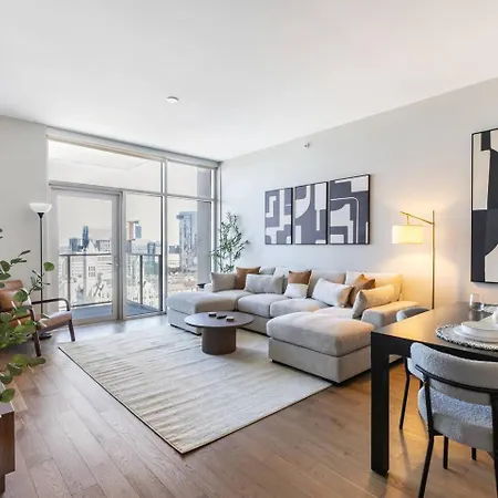 Skyline Views Gulch For 2, Private Balcony Apartment *