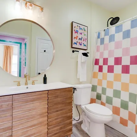 Colorful Escape Minutes From Broadway Apartment