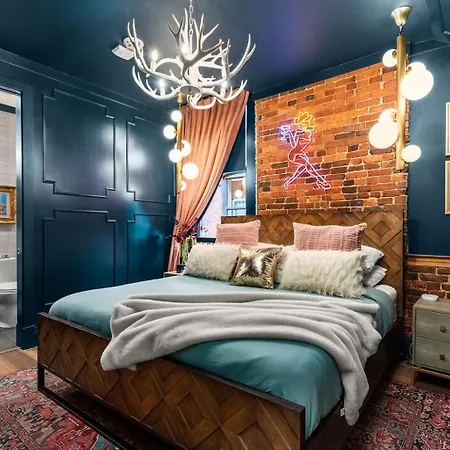 The Velvet Vault-luxury Downtown Loft With River View & Walk To Broadway Nashville