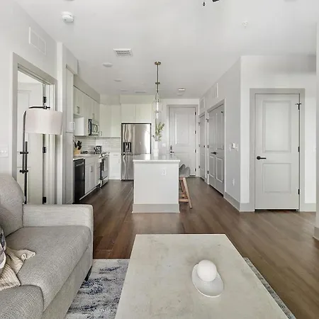 Apartment Landing Modern 2bd Gym Courtyard *