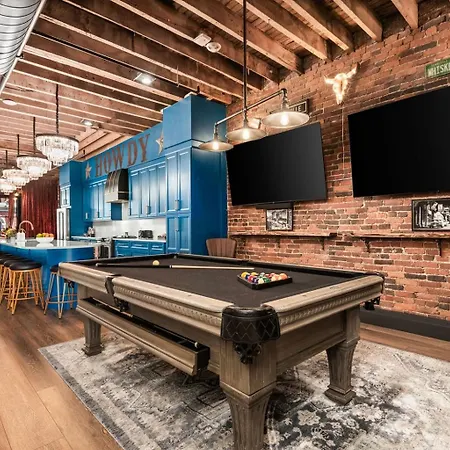 The Velvet Vault-luxury Downtown Loft With River View & Walk To Broadway Holiday home Nashville