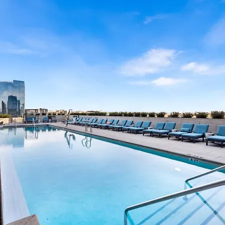 Apartment Gulch Gem Pool, Walkable + Parking Nashville