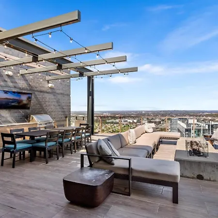 Skyline Views Gulch For 2, Private Balcony * Nashville