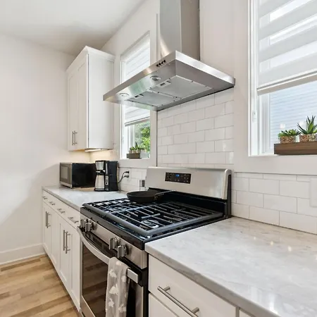 Modern Townhouse Close To Broadway Apartment Nashville