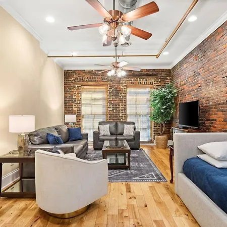 Holiday home The Parton Printer's Alley Nashville- 2 Blocks To Broadway *
