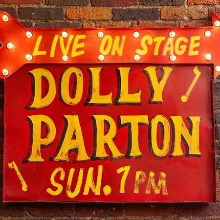 The Dolly Parton-printer's Alley- 2 Blocks To Broadway Holiday home Nashville