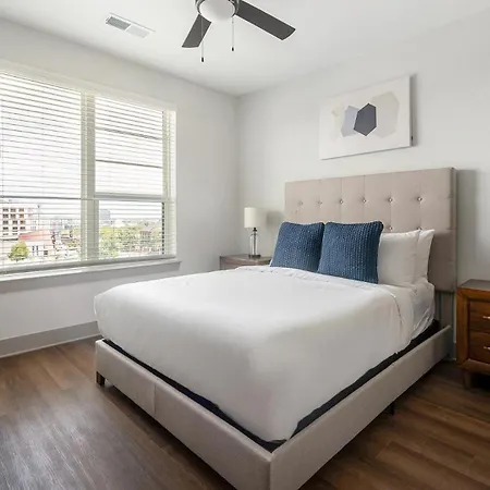Landing Modern 2bd Gym Courtyard Apartment Nashville