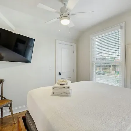 Modern Downtown Escape Modern Decor Fast Wifi * Nashville