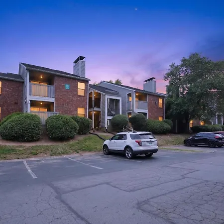 Relaxing 2br With Easy Access Apartment Nashville
