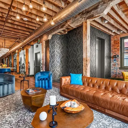 The Velvet Vault-luxury Downtown Loft With River View & Walk To Broadway Holiday home Nashville