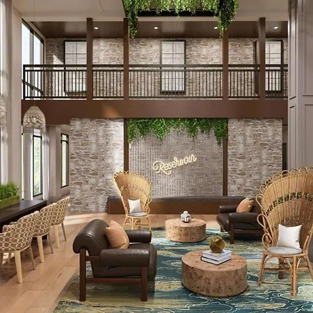 Landing Modern 2bd Gym Courtyard * Nashville