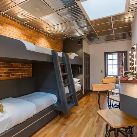 Holiday home The Library-downtown Luxury Penthouse Printers Alley Steps To Broadway Nashville