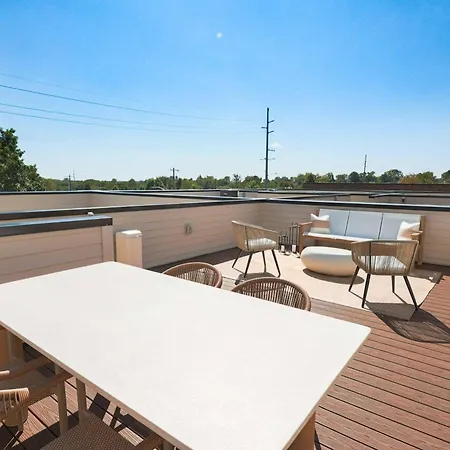 Heated Pool, Sauna & Firepit | Walk To Live Music Apartment Nashville