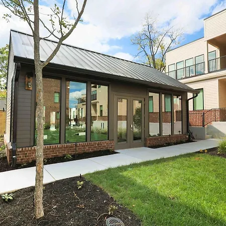 Heated Pool, Sauna & Firepit | Walk To Live Music Apartment *
