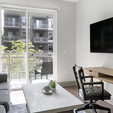 Landing Modern 2bd Gym Courtyard *