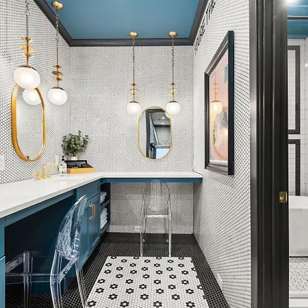 The Songbird-luxury Penthouse Steps To Broadway