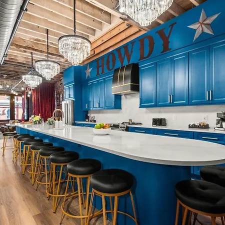 The Velvet Songbird Downtown Luxe Sleeps 24 * Nashville