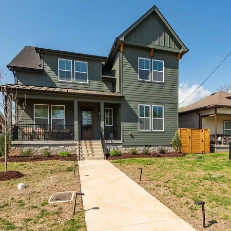 Germantown Gem 4br Sleeps 10 Minutes To Downtown *