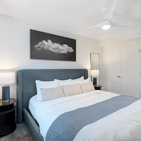 1705 State Street Hotel