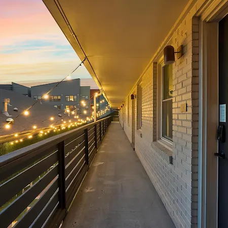 1705 State Street Hotel Nashville