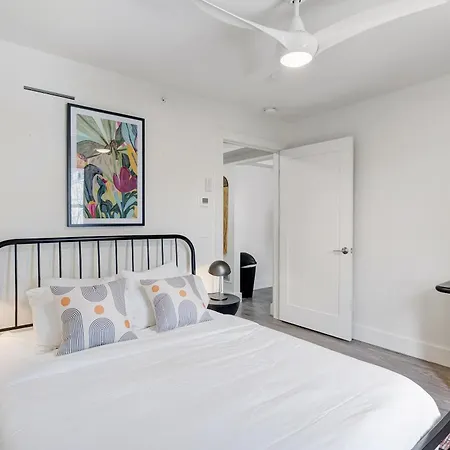 Hotel 1705 State Street 5*