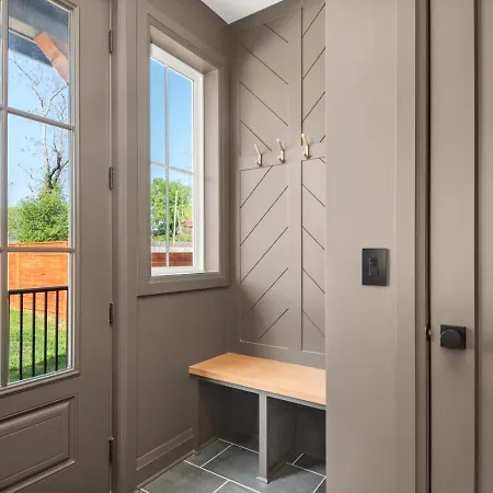 Germantown Gem 4br Sleeps 10 Minutes To Downtown * Nashville