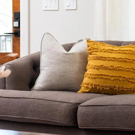 Germantown Gem 4br Sleeps 10 Minutes To Downtown Holiday home