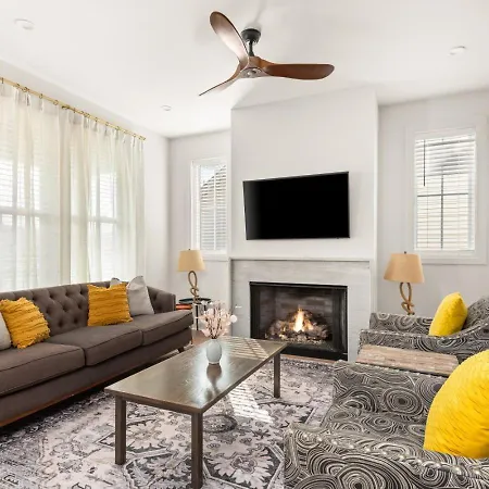 Holiday home Germantown Gem 4br Sleeps 10 Minutes To Downtown *