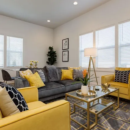 Twin Townhomes - 8br Sleeps 24 Near Dt *