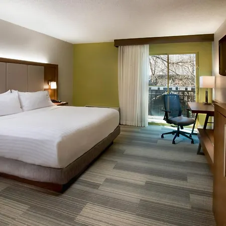 Express Airport By Ihg Nashville