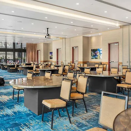 Hotel Cambria Downtown 4*