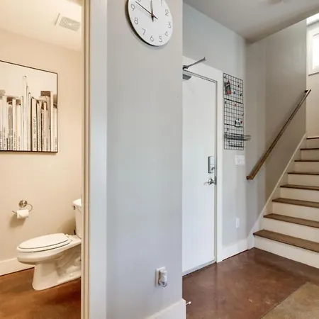 Music Row Luxury - Two King Bedrooms - Private Garage & Ensuite Baths