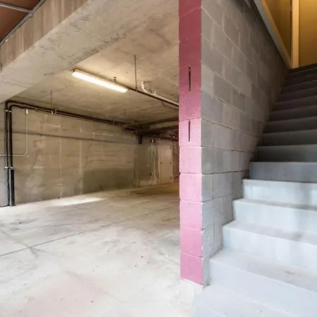 Music Row Luxury - Two King Bedrooms - Private Garage & Ensuite Baths