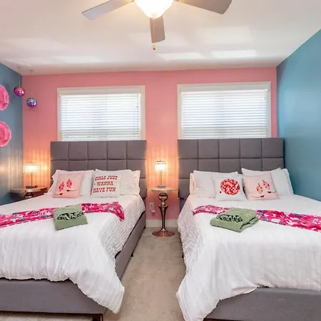Apartment Spacious 3-story West End | Free Garage Parking For 2 | Walk To Vanderbilt & Music Row