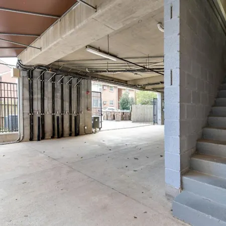 Pink Experience - West End Broadway & Restaurants Apartment Nashville