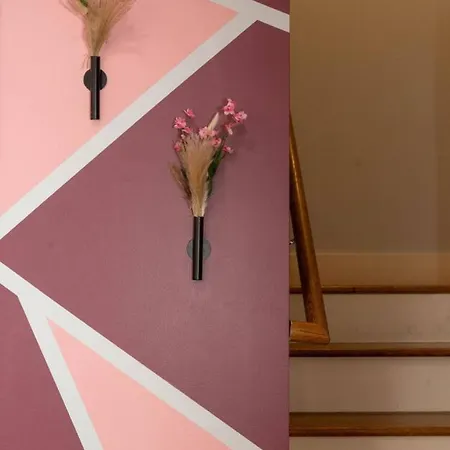 Pink Experience - West End Broadway & Restaurants *