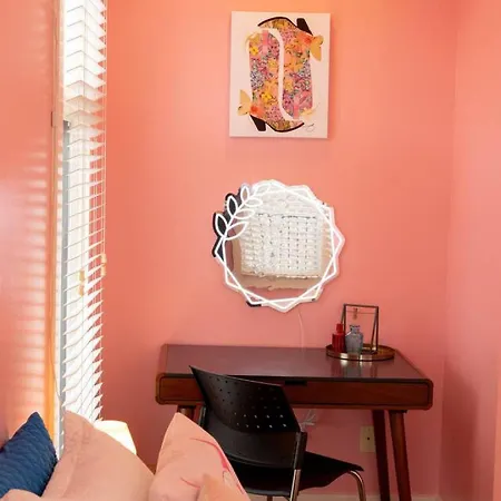 Pink Experience - West End Broadway & Restaurants Apartment Nashville