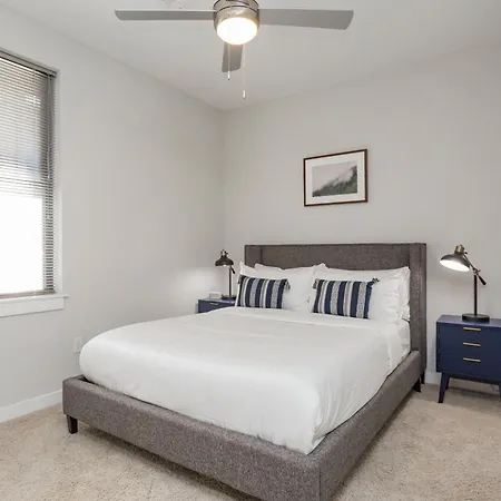 Cozysuites At Music Row Apartment
